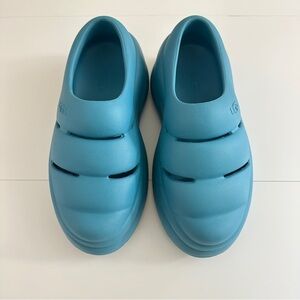 Ugg Sport Yeah Clogs in Blue Color sz W9